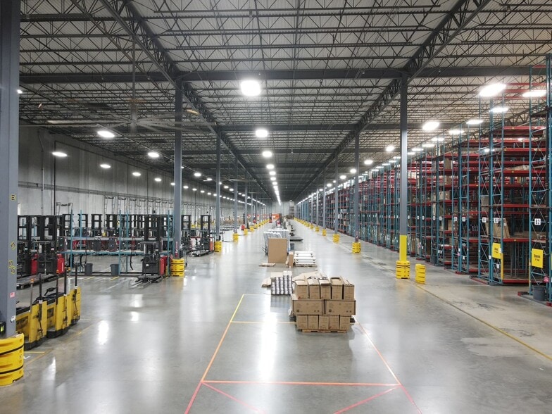 More Photos Of 33 Industrial Pky, La Porte Distribution For Sale