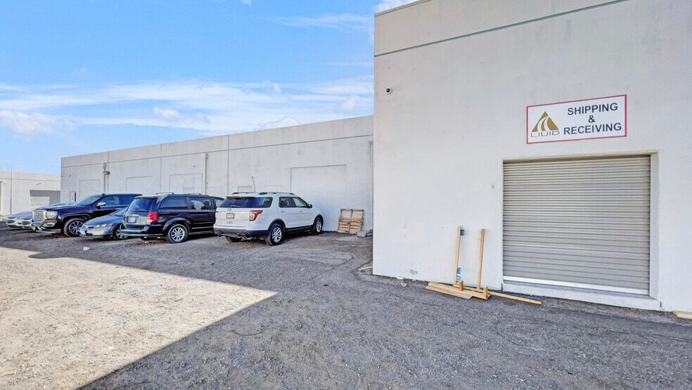 More Photos Of 5 Longevity Dr, Henderson Light Manufacturing For Sale