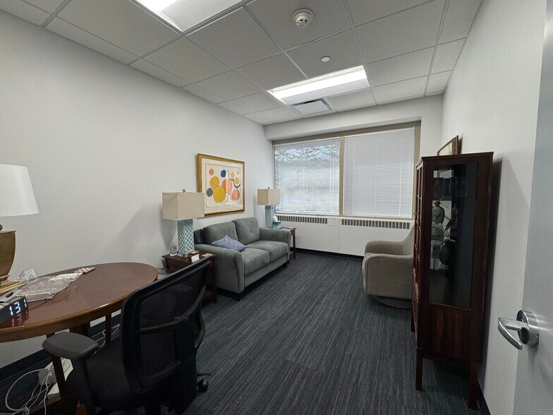 More Photos Of 440 Mamaroneck Ave, Harrison Office For Lease