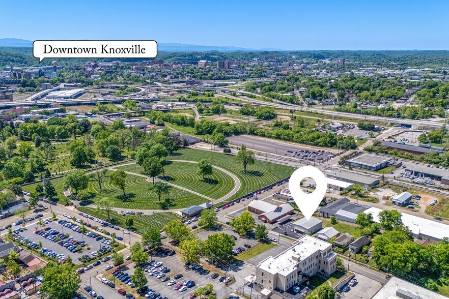 More Photos Of 967 Wray St, Knoxville Office For Sale