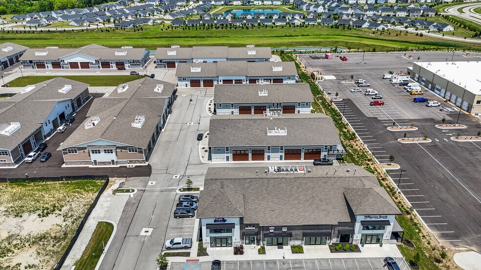 More Photos Of 17725 Motor District Cir, Carmel Showroom For Sale