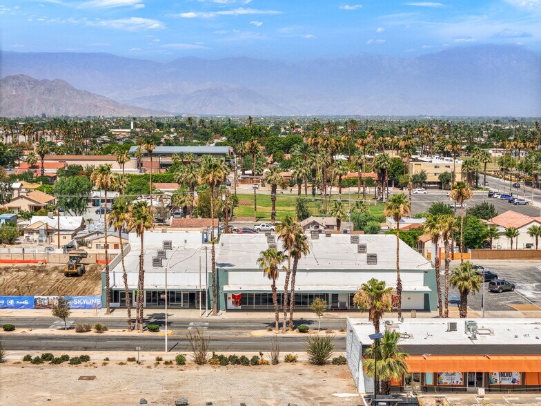 More Photos Of 45151 Oasis St, Indio Freestanding For Lease