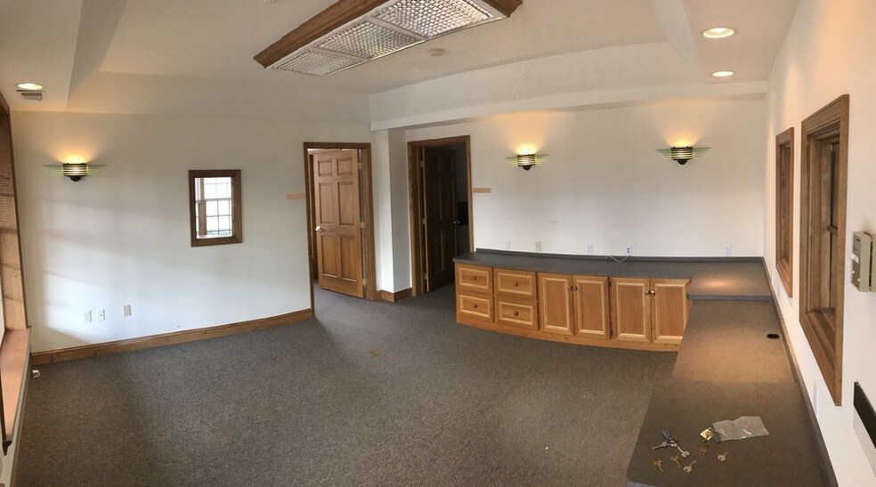 More Photos Of 2970 Corporate Ct, Orefield Medical For Lease