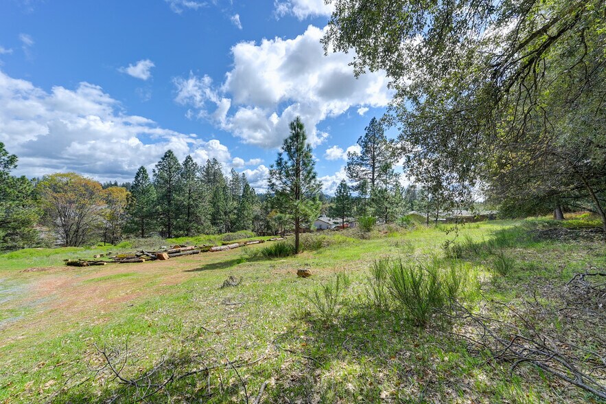More Photos Of Whitcomb Ave, Colfax Land For Sale