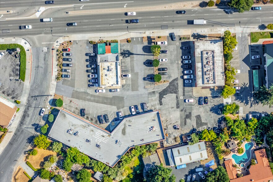 More Photos Of 1910-1920 Camden Ave, San Jose Storefront Retail Office For Sale