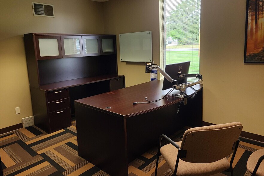 More Photos Of 1985 E Laketon Ave, Muskegon Manufacturing For Lease