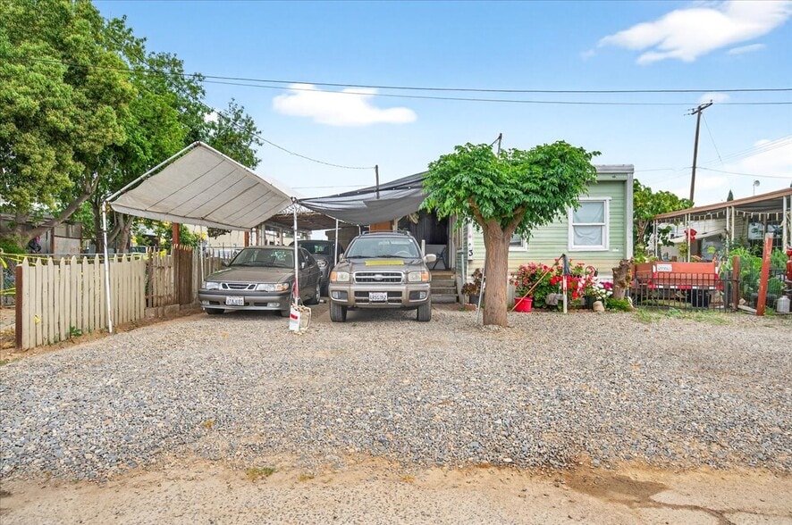 More Photos Of 521 W Hatch Rd, Modesto Manufactured Housing Mobile Home Park For Sale