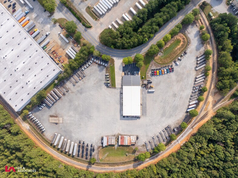 More Photos Of 1809 Westgate Pky SW, Atlanta Industrial For Lease