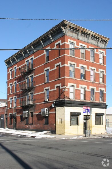 Primary Photo Of 95 16th Ave, Newark Storefront Retail Residential For Sale