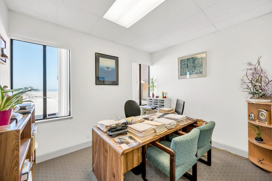 More Photos Of 2301-2323 Noriega St, San Francisco Medical For Sale
