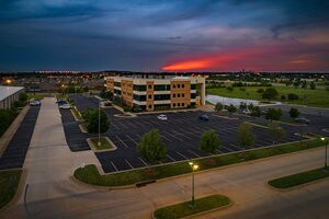 More Photos Of 7919 Mid America Blvd, Oklahoma City Office For Lease