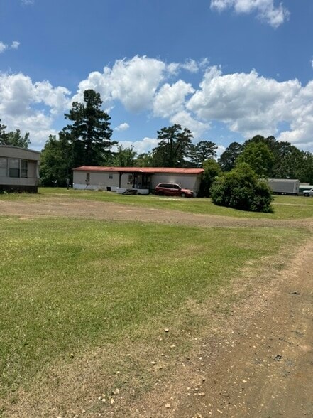 More Photos Of 456 Jeans TLPK, Hemphill Manufactured Housing Mobile Home Park For Sale