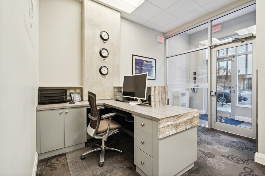 More Photos Of 934 6 Av SW, Calgary Storefront Retail Office For Lease