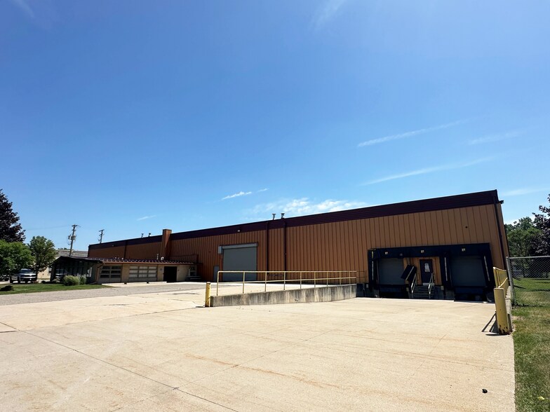 Primary Photo Of 2050 Morrissey Ave, Warren Manufacturing For Sale