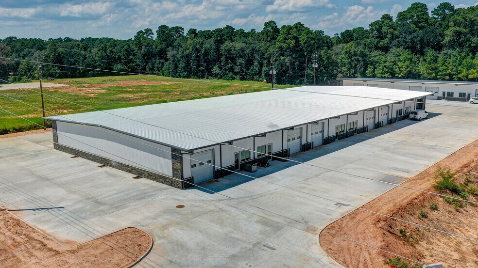 More Photos Of 10240 FM 1488, Magnolia Light Manufacturing For Lease