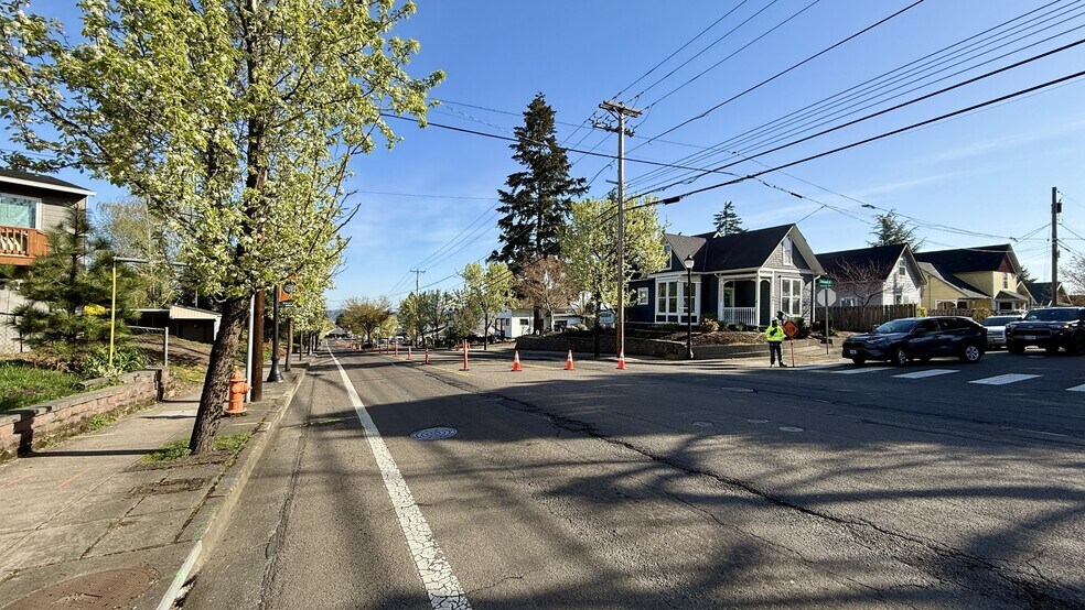 More Photos Of 220 Molalla Ave, Oregon City Restaurant For Sale