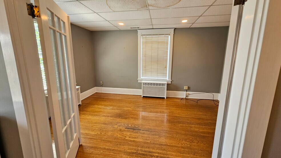 More Photos Of 810 S Main St, Culpeper Storefront Retail Office For Sale