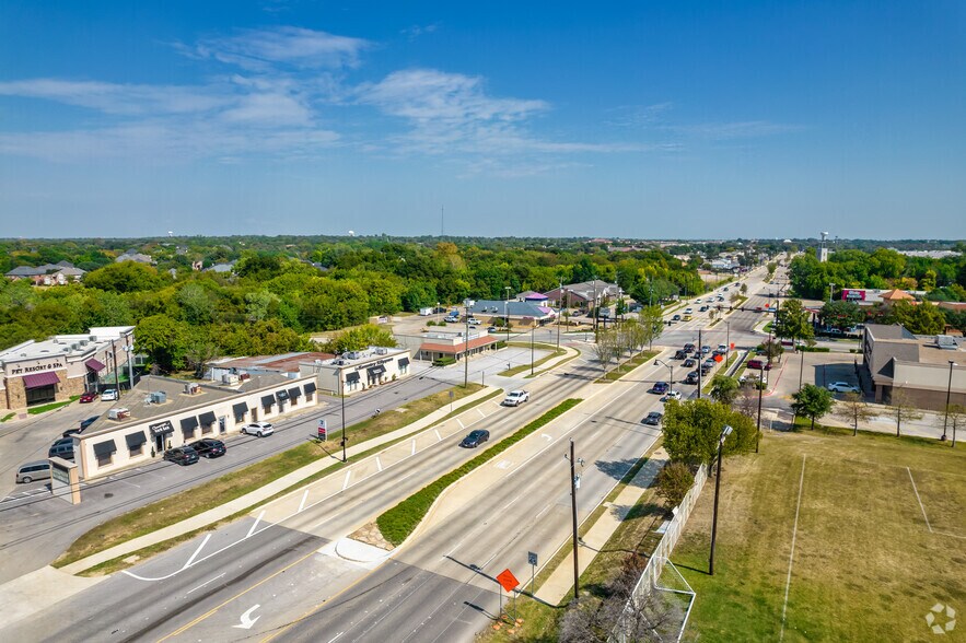 More Photos Of 4408 Colleyville Blvd, Colleyville Freestanding For Lease