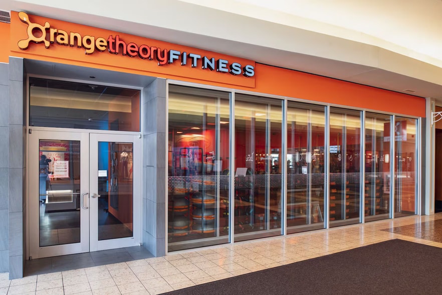 More Photos Of 4301 W Wisconsin Ave, Appleton Unknown For Lease