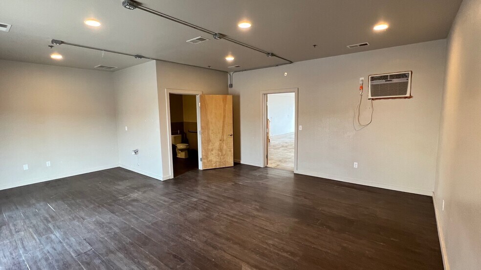 More Photos Of 7215 E Highway 24, Colorado Springs Warehouse For Lease