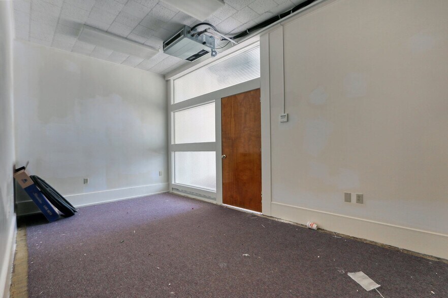 More Photos Of 59 N Main St, Liberty Loft Creative Space For Sale