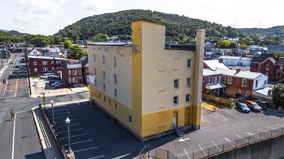 More Photos Of 446 N Mechanic St, Cumberland Office For Sale