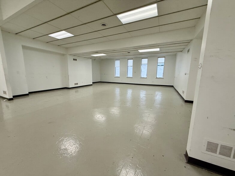 More Photos Of 1298 Spruce St, Easton Light Manufacturing For Lease