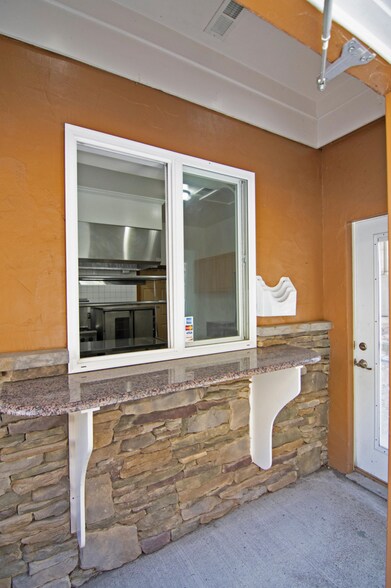 More Photos Of 846 Hinton Bypass Byp, Hinton Restaurant For Lease