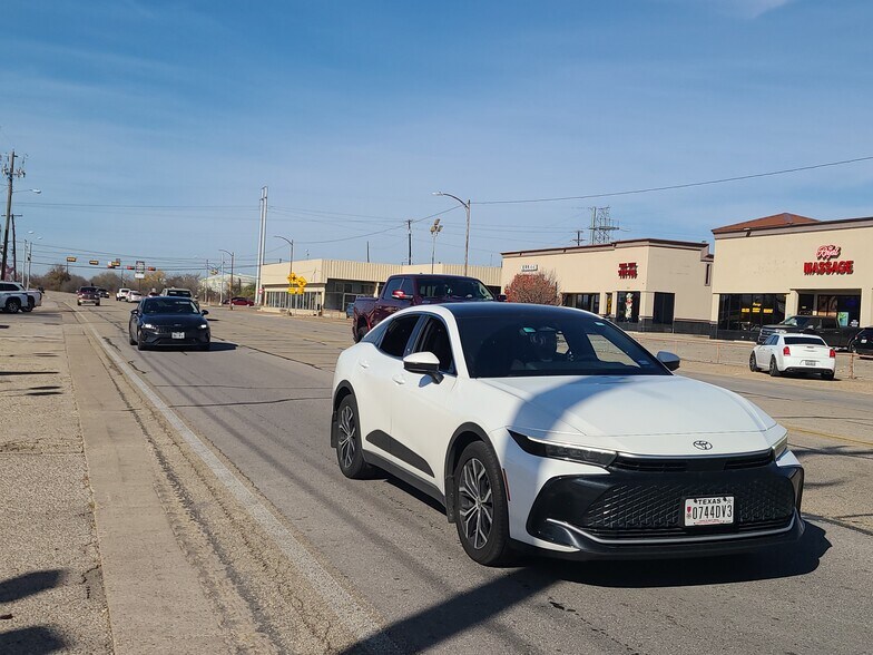 More Photos Of 1115 W Veterans Memorial Blvd, Killeen Auto Dealership For Lease