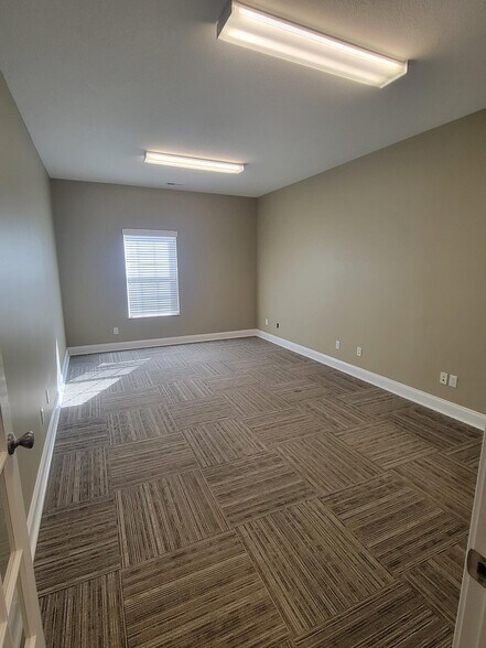 More Photos Of 703 William Blount Dr, Maryville Office For Sale