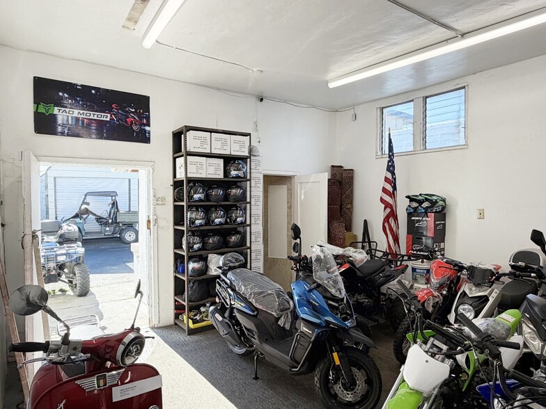 More Photos Of 4036 San Pablo Dam Rd, El Sobrante Freestanding For Lease