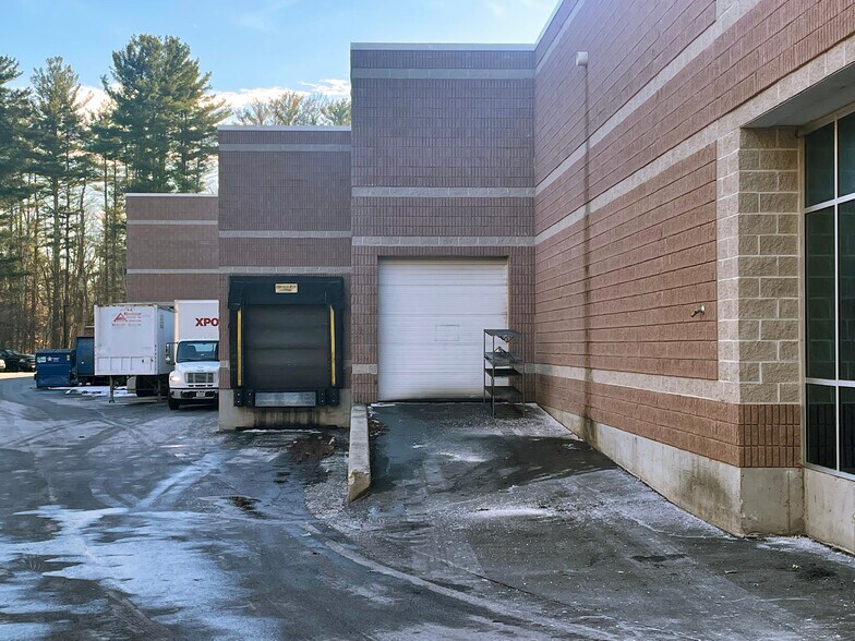 More Photos Of 20-22 Northwestern Dr, Salem Light Distribution For Lease