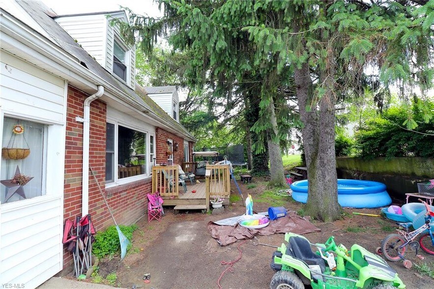 More Photos Of 145 Main St, Wintersville Land For Sale