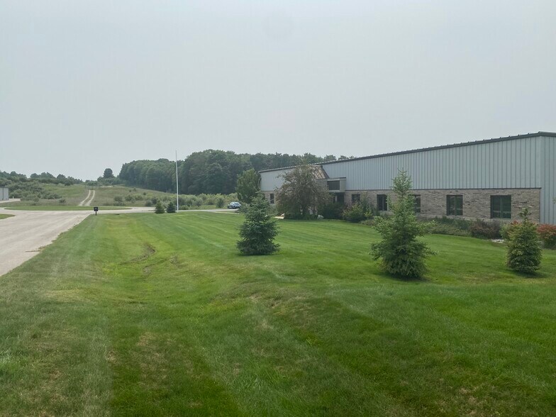More Photos Of 5835 Shugart Ln, Traverse City Manufacturing For Lease