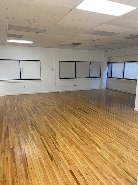 More Photos Of 7457 Aloma Ave, Winter Park Office For Lease