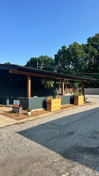 More Photos Of 2108 W 75th St, Prairie Village Medical For Lease