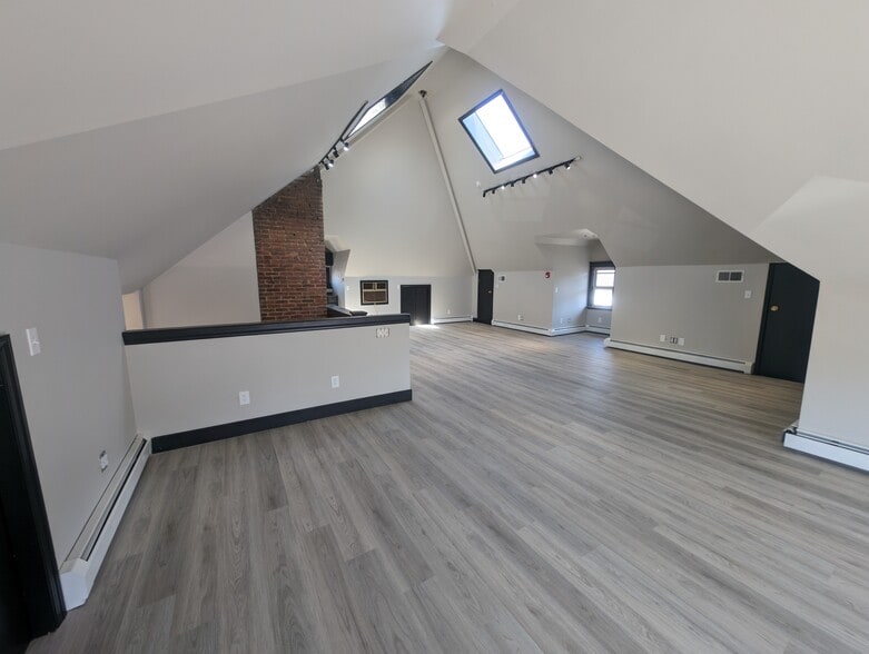 More Photos Of 1284 N Broad St, Hillside Office For Lease