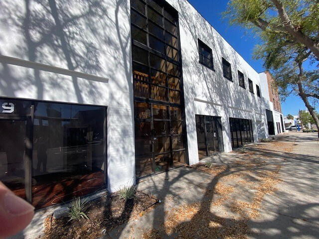 More Photos Of 25 Dr Martin Luther King Jr St, Saint Petersburg Storefront For Lease