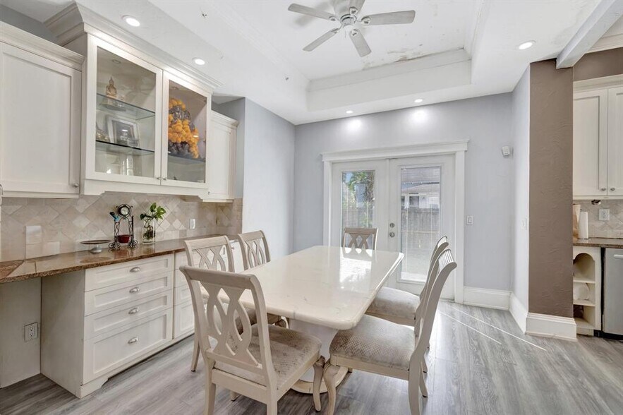 More Photos Of 901 W Las Olas Blvd, Fort Lauderdale Specialty For Sale