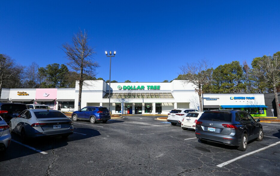 More Photos Of 8610 Roswell Rd, Atlanta Unknown For Lease