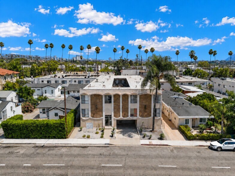 Primary Photo Of 1042 Western Ave, Glendale Apartments For Sale