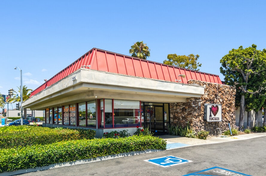 Primary Photo Of 3001-3041 S Bristol St, Santa Ana Unknown For Lease