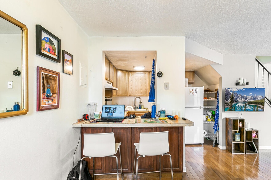More Photos Of 1152 York St, Denver Apartments For Sale