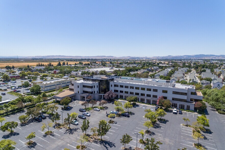 More Photos Of 333 Sunset Ave, Suisun City Medical For Sale
