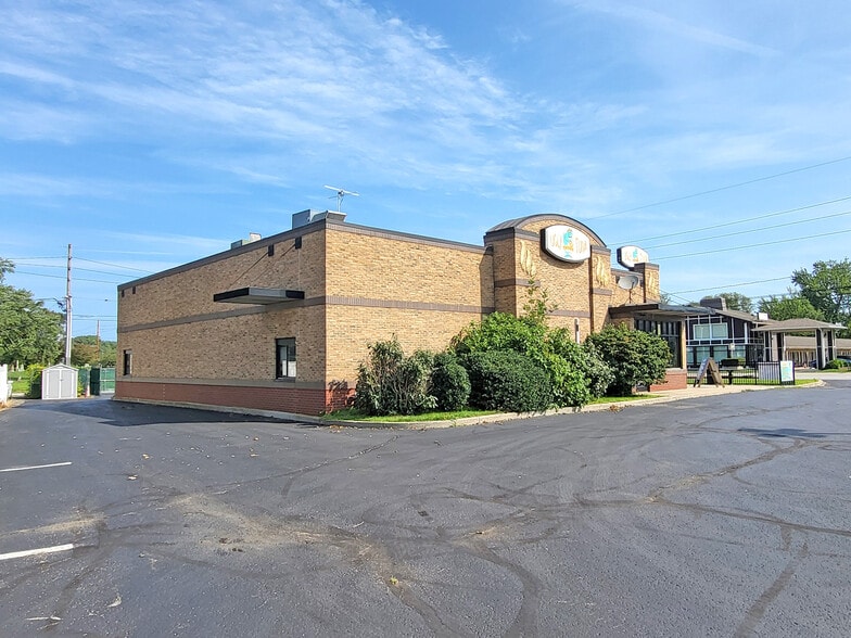 More Photos Of 1010 Peninsula Dr, Erie Fast Food For Sale