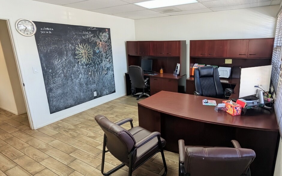 More Photos Of 6103-6105 E Grant Rd, Tucson Office For Sale
