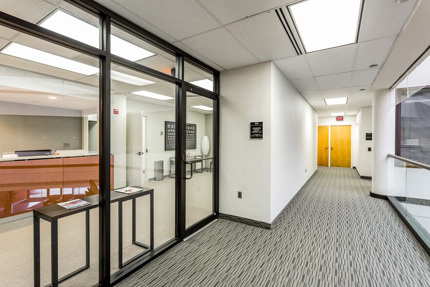 More Photos Of 5400 Shawnee Rd, Alexandria Office For Lease