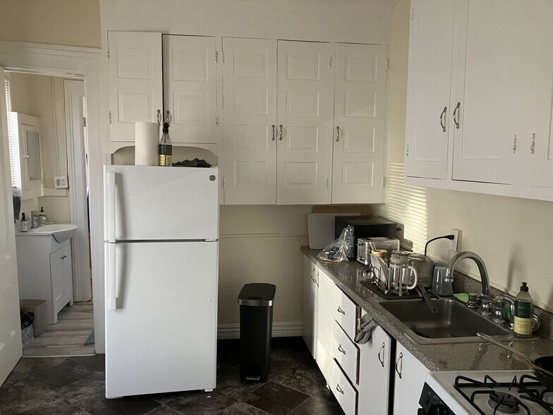 More Photos Of 42 Rowley St, Rochester Apartments For Sale