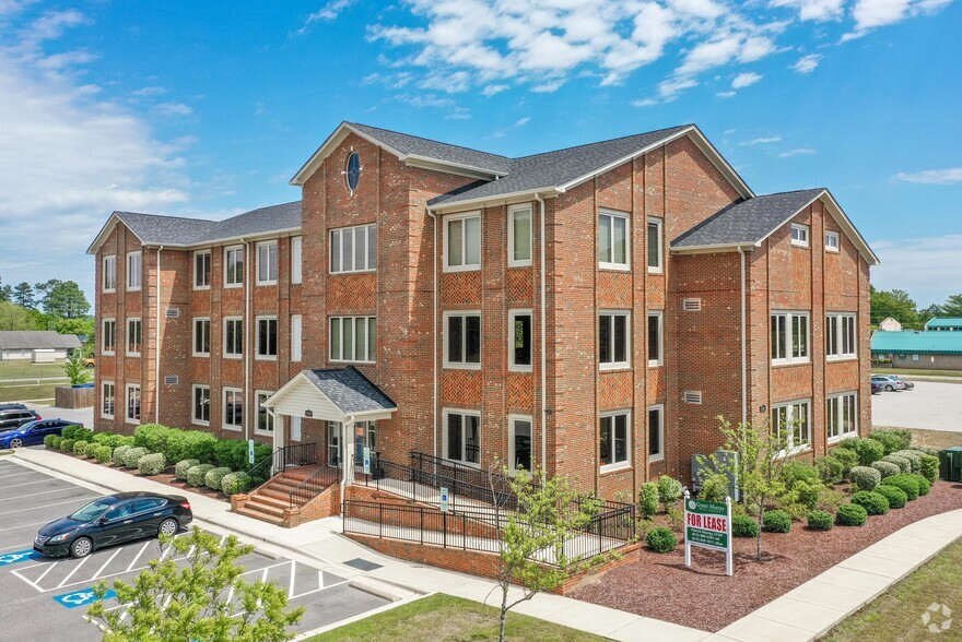 Primary Photo Of 7724 Raeford Rd, Fayetteville Medical For Sale