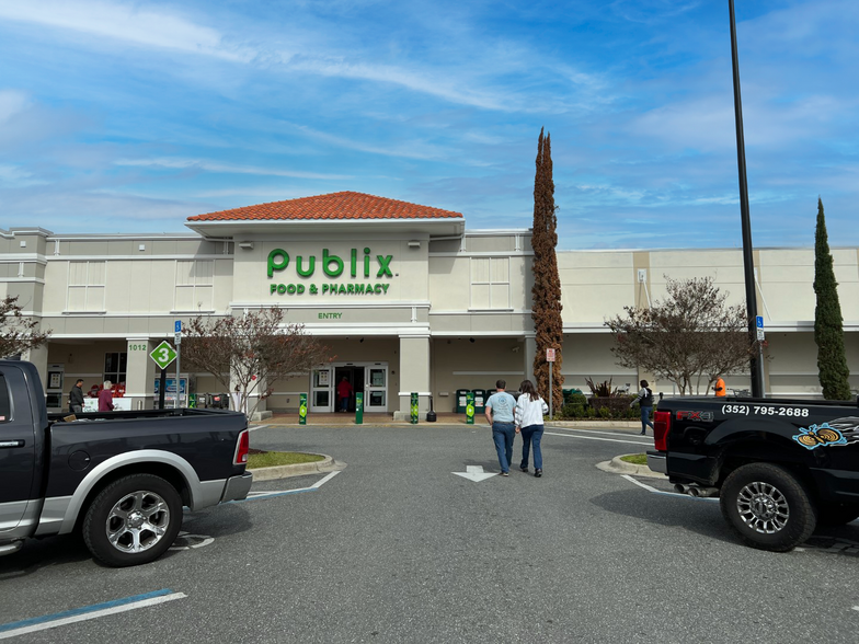 Primary Photo Of 1012 W Main St, Inverness Supermarket For Lease